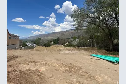 795 E Abby Ln #5, Bountiful, UT 84010 - Photo 3
