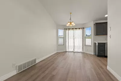 3948 S 2525 W, Roy, UT 84067 - Photo 9