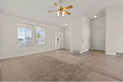 3948 S 2525 W, Roy, UT 84067 - Photo 7