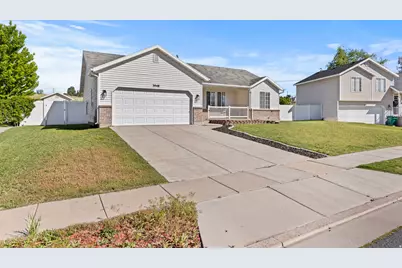 3948 S 2525 W, Roy, UT 84067 - Photo 3