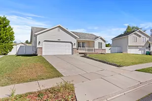 3948 S 2525 W, Roy, UT 84067 - Photo 3