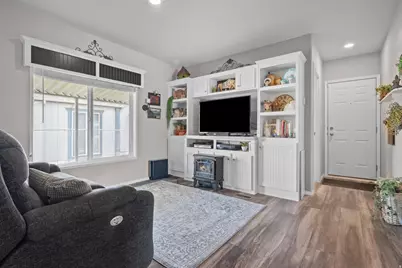 150 W 7500 S #13, Midvale, UT 84047 - Photo 5