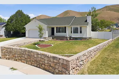 1115 S 810 W, Tooele, UT 84074 - Photo 3