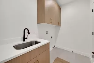 1543 E Winward Dr, Holladay, UT 84117 - Photo 15