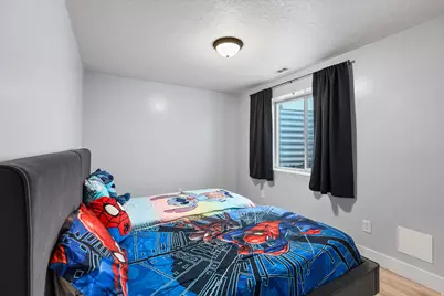 994 S 1950 W, Layton, UT 84041 - Photo 31