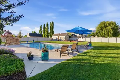 1549 Equestrian Park Way, Kaysville, UT 84037 - Photo 3