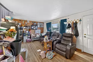 1087 N 125 W, Sunset, UT 84015 - Photo 3