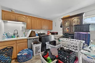 1087 N 125 W, Sunset, UT 84015 - Photo 9