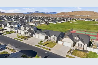 6170 N Boulter Peak Ln, Eagle Mountain, UT 84005 - Photo 37