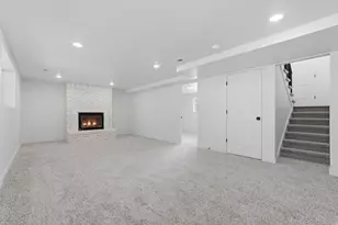 9161 S Lazon Cir, Sandy, UT 84094 - Photo 17