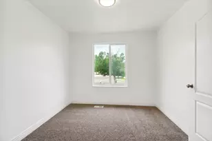 2452 S 1500 W, Woods Cross, UT 84087 - Photo 17