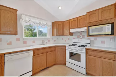 38 S Valarie St W, Morgan, UT 84050 - Photo 17