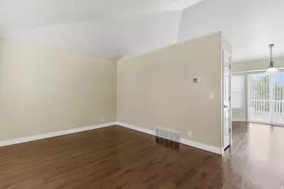1109 E 3350 N, Layton, UT 84040 - Photo 3