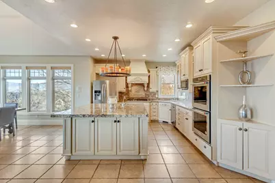 196 S Holly Dr, Alpine, UT 84004 - Photo 9
