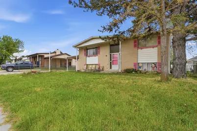 1387 W 2600 N, Clinton, UT 84015 - Photo 3