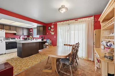 1387 W 2600 N, Clinton, UT 84015 - Photo 7