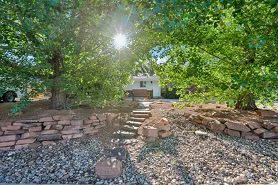 3779 S 2000 E, Salt Lake City, UT 84109 - Photo 3