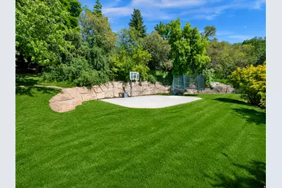 295 S 1550 E, Bountiful, UT 84010 - Photo 57