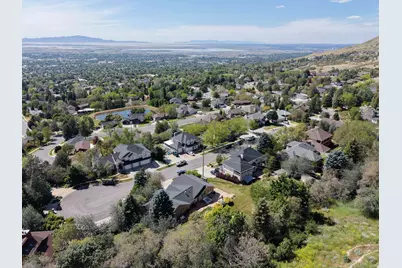 295 S 1550 E, Bountiful, UT 84010 - Photo 51