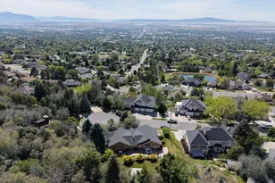 295 S 1550 E, Bountiful, UT 84010 - Photo 49