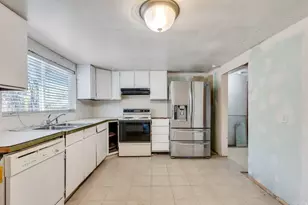 71 N Church St W, Eureka, UT 84628 - Photo 9