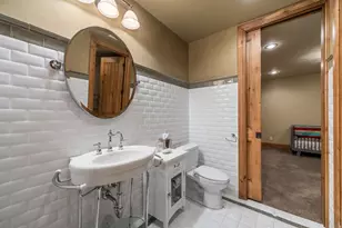 9621 S Glacier Park Ln, Sandy, UT 84092 - Photo 25