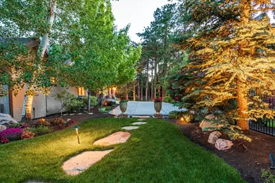 9621 S Glacier Park Ln, Sandy, UT 84092 - Photo 43
