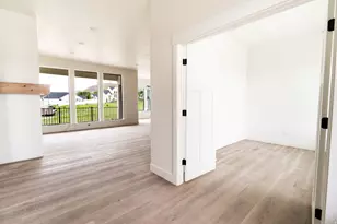 859 E 130 N, Hyde Park, UT 84318 - Photo 5