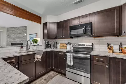 5445 S 350 E #30, Washington Terrace, UT 84405 - Photo 9
