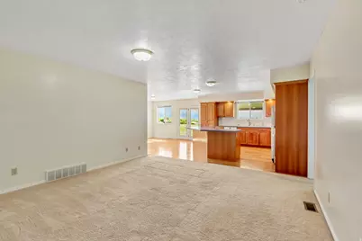 1671 Cherokee Cir, Ogden, UT 84403 - Photo 9