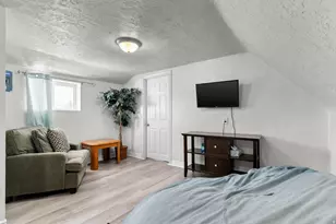 257 N 200 E, Provo, UT 84606 - Photo 25