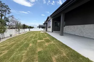 6382 W Hollys Pond Ln, Herriman, UT 84096 - Photo 39