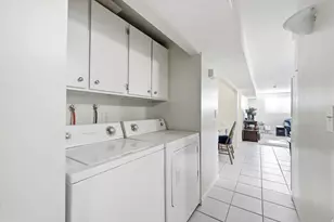 10185 S Chattel Cir W, South Jordan, UT 84095 - Photo 29