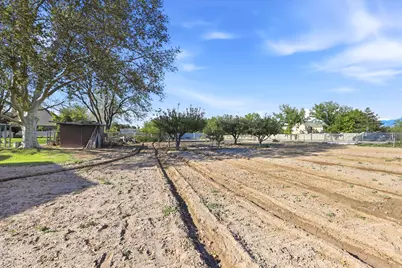 10185 S Chattel Cir W, South Jordan, UT 84095 - Photo 33