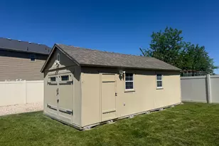 5577 S 4650 W, Hooper, UT 84315 - Photo 9