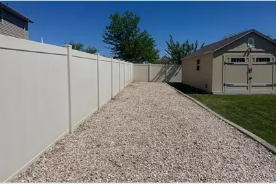 5577 S 4650 W, Hooper, UT 84315 - Photo 7
