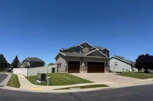 5577 S 4650 W, Hooper, UT 84315 - Photo 3