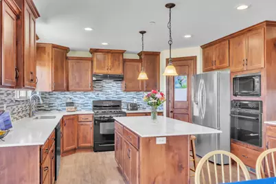 23 E Park Dr, Elk Ridge, UT 84651 - Photo 13