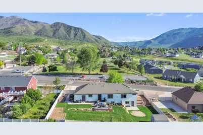 23 E Park Dr, Elk Ridge, UT 84651 - Photo 7
