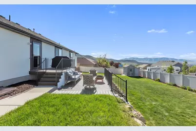 23 E Park Dr, Elk Ridge, UT 84651 - Photo 37
