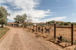9581 E 8000 N, Lapoint, UT 84039 - Photo 39