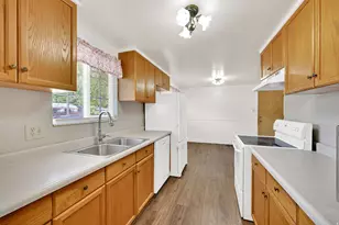 1004 Englewood Dr, Brigham City, UT 84302 - Photo 9