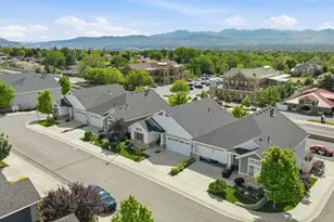 10682 S Bridlewood Ln E, Sandy, UT 84092 - Photo 31