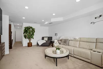10682 S Bridlewood Ln E, Sandy, UT 84092 - Photo 17