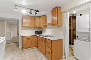185 E 1100 S, Bountiful, UT 84010 - Photo 23