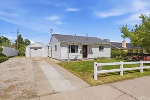 320 S 320 W, Tooele, UT 84074 - Photo 3
