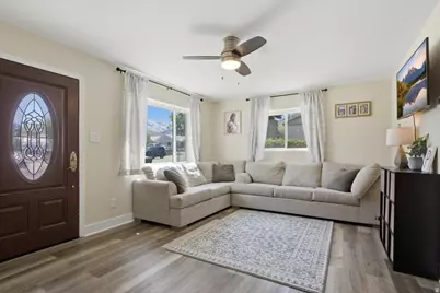 320 S 320 W, Tooele, UT 84074 - Photo 5