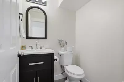 320 S 320 W, Tooele, UT 84074 - Photo 13