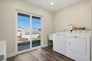 320 S 320 W, Tooele, UT 84074 - Photo 15