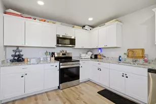 5802 S 4580 W, Kearns, UT 84118 - Photo 7